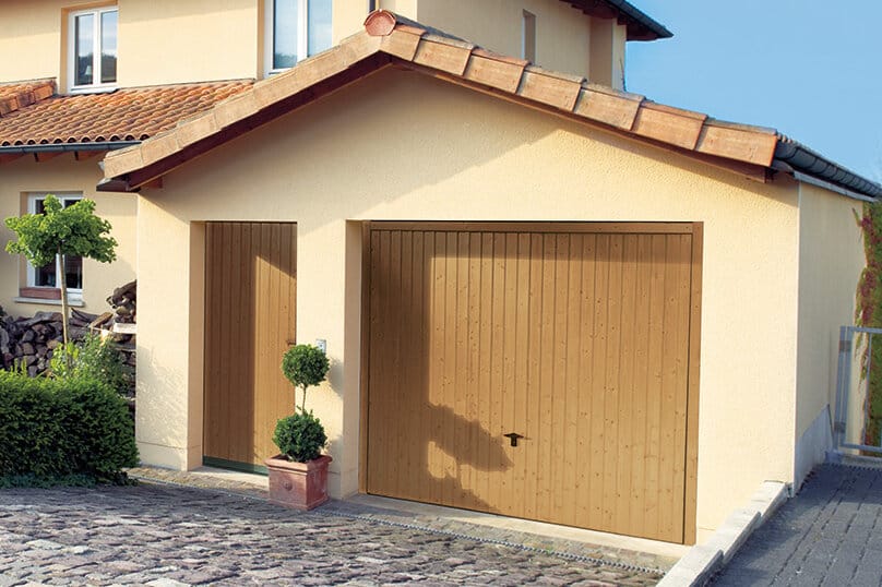 csm Garagen schwingtore 0009 6aecea541d